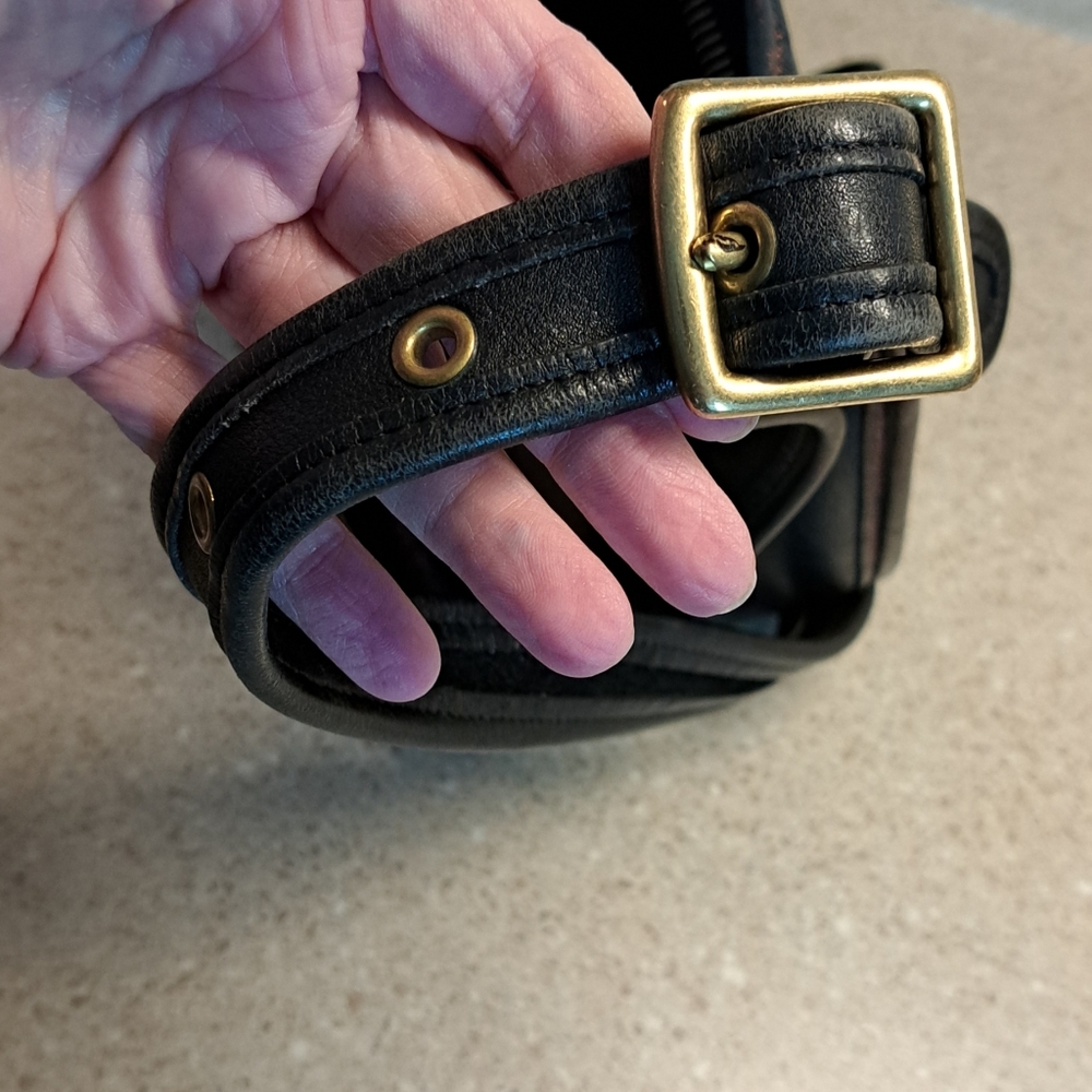 Coach Vintage Legacy Crossbody Bag - Picture 10 of 13